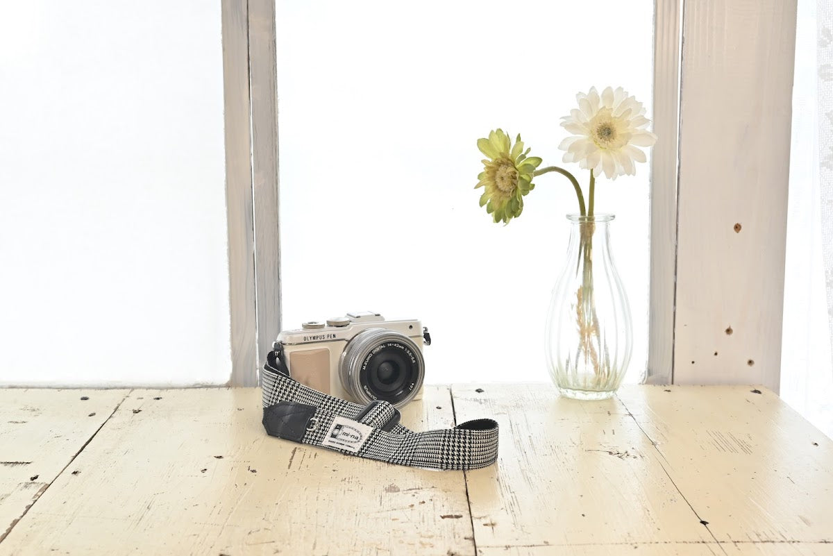 mi-na Camera Strap Glen Check 2.5cm