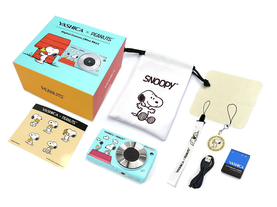YASHICA x Snoopy Digital Camera
