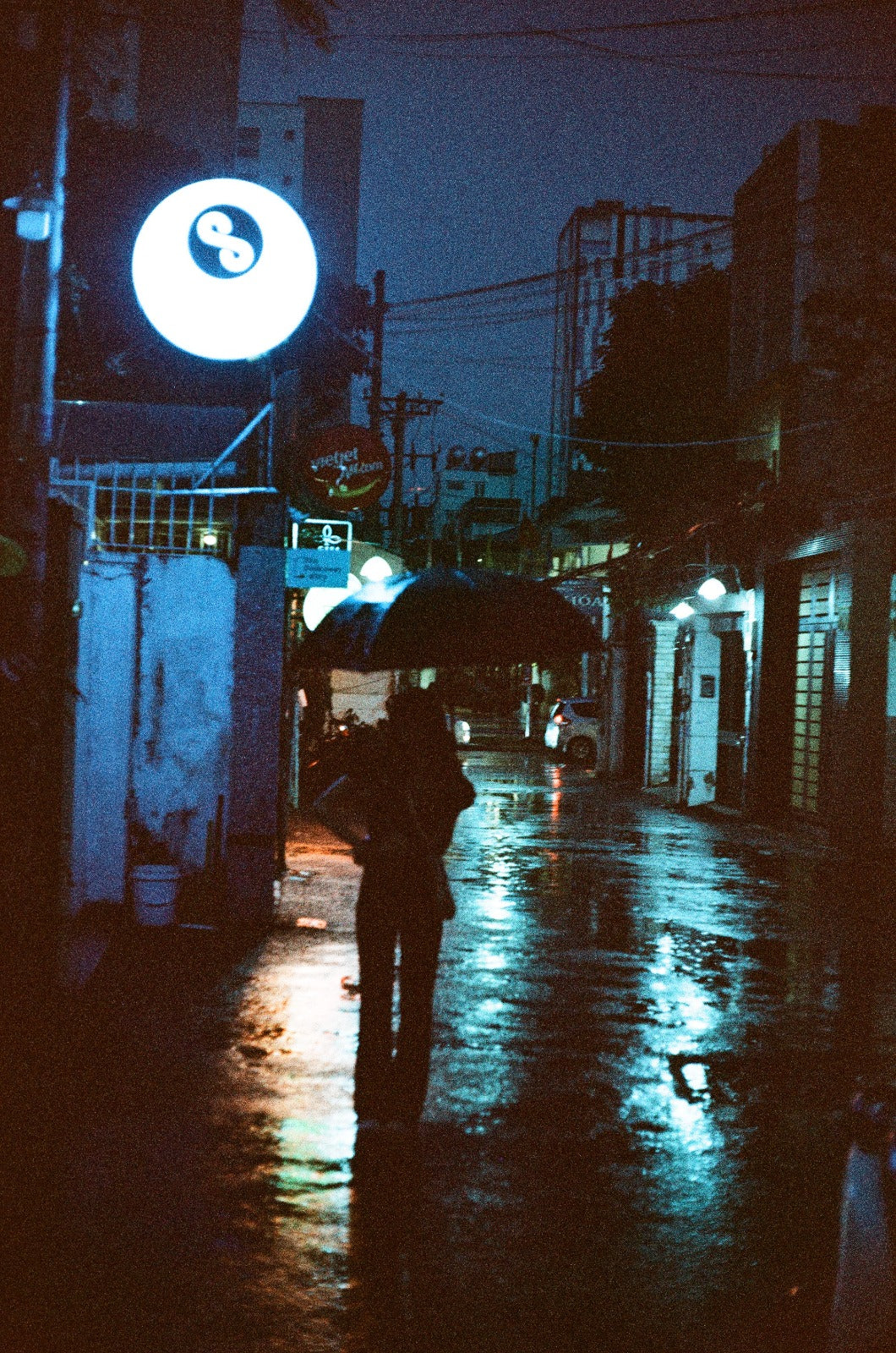 YASHICA Film Sapphire 70s 35mm film ISO 400 Exp.24