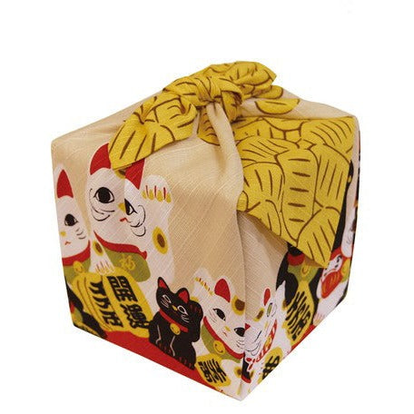 Beckoning Meow  "Furoshiki" Japanese Traditional Wrapping Cloth