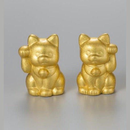 Golden Beckoning Cat