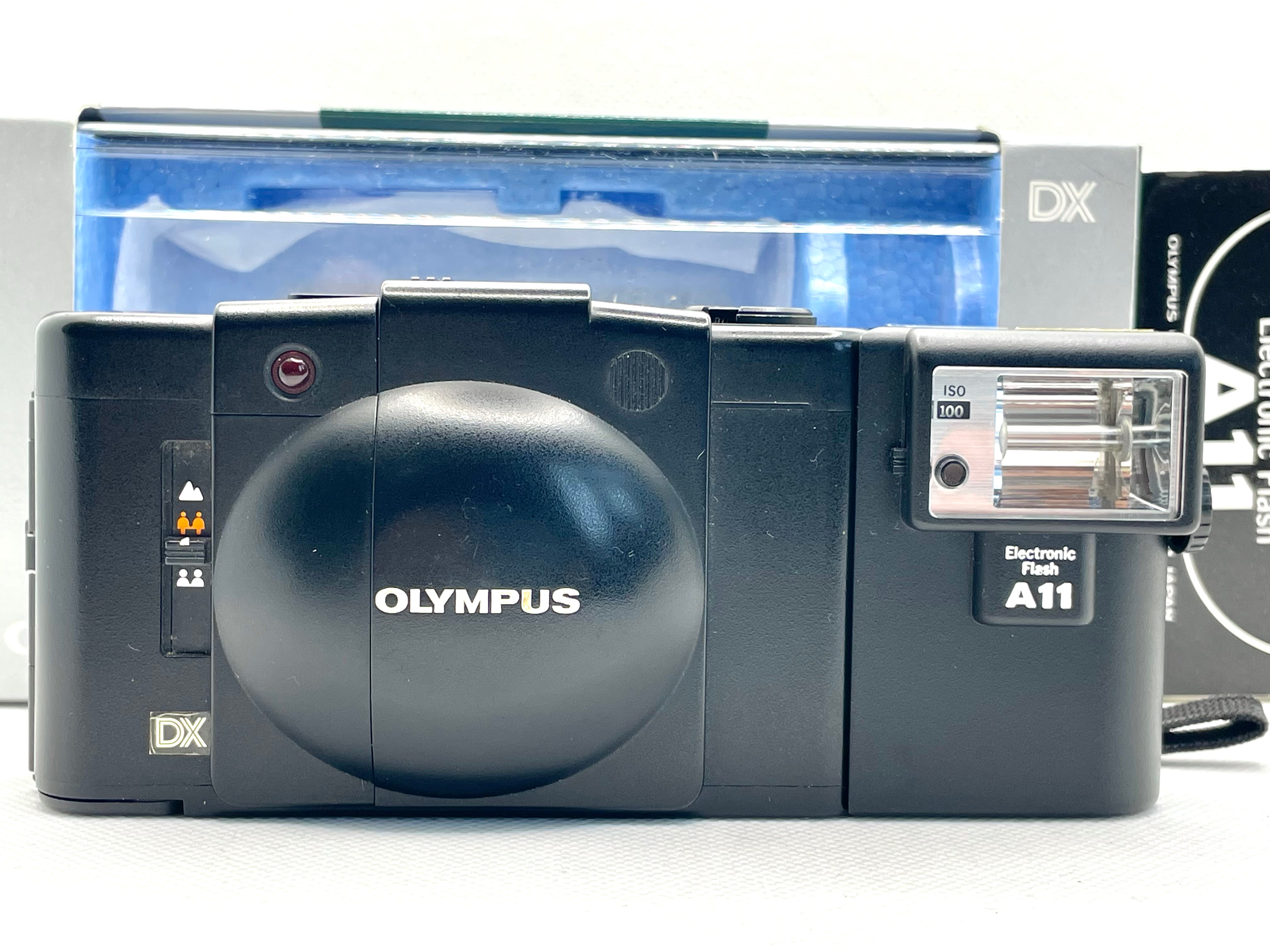 Olympus XA3 Box Set with Flash