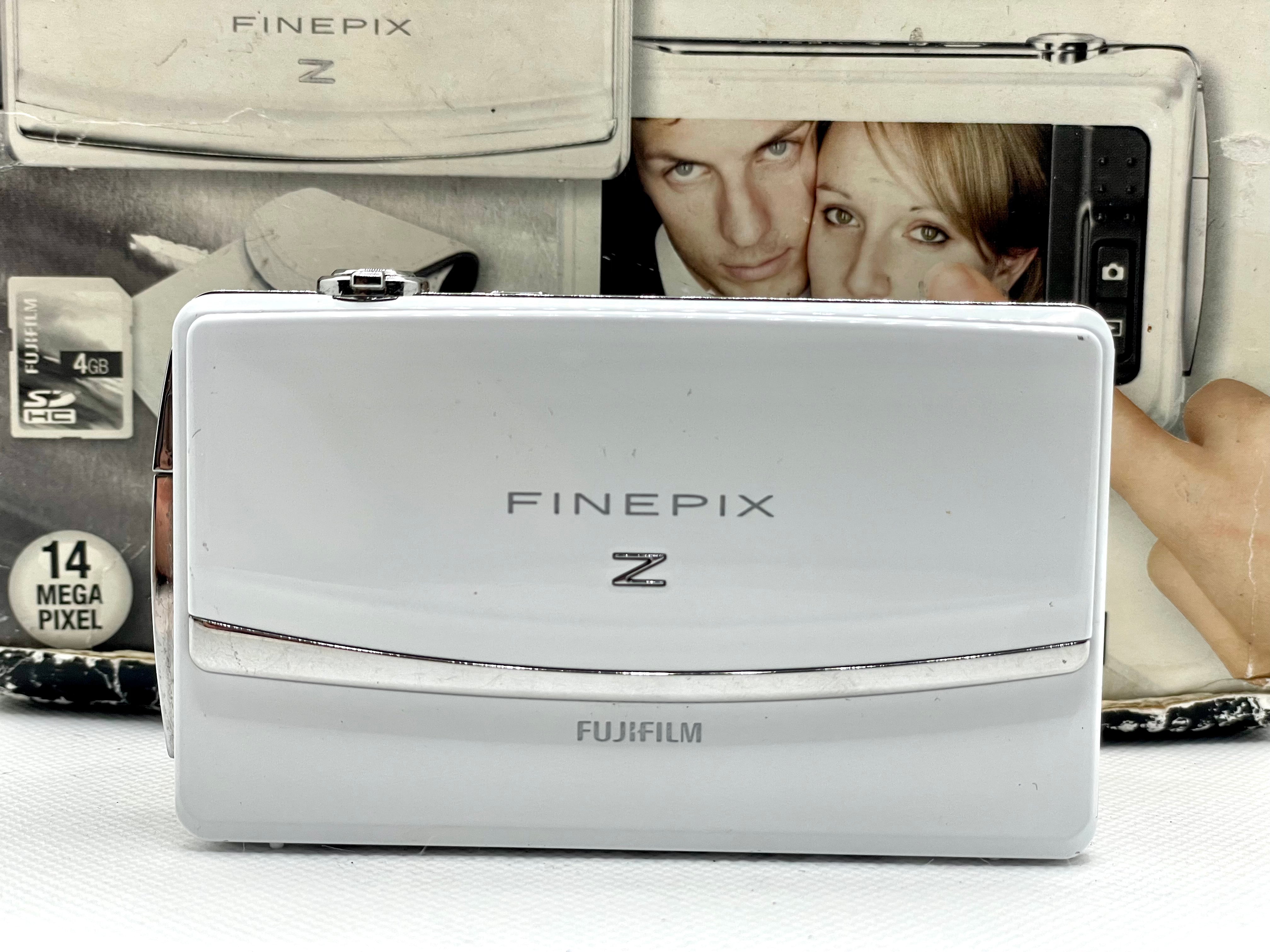 Fujifilm Finepix Z90 Digital Camera With Box Set