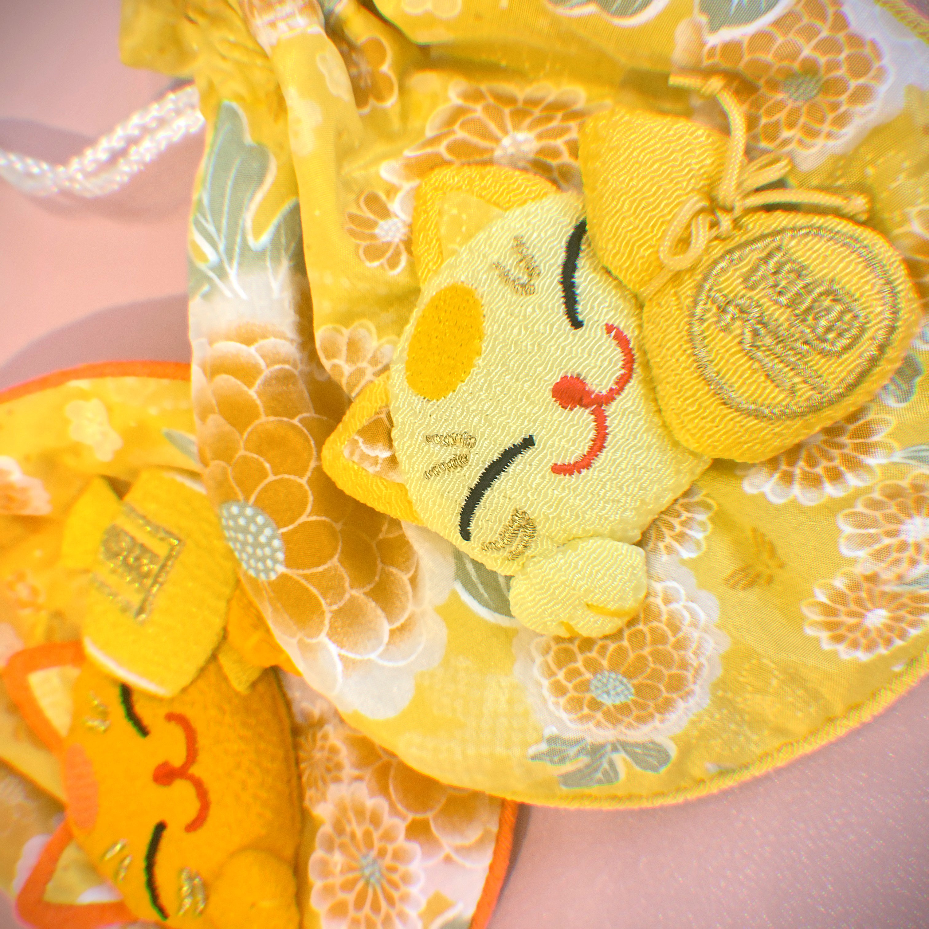 Yellow Beckoning cat Series Pouch 2
