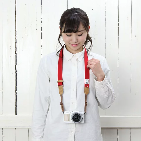 mi-na Camera Strap — Canvas Wine Red (2.5cm)