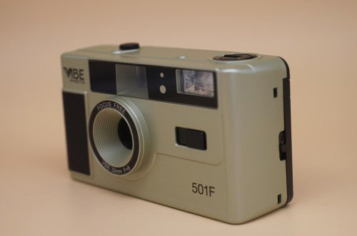 VIBE Photo 501F Reloadable Film Camera